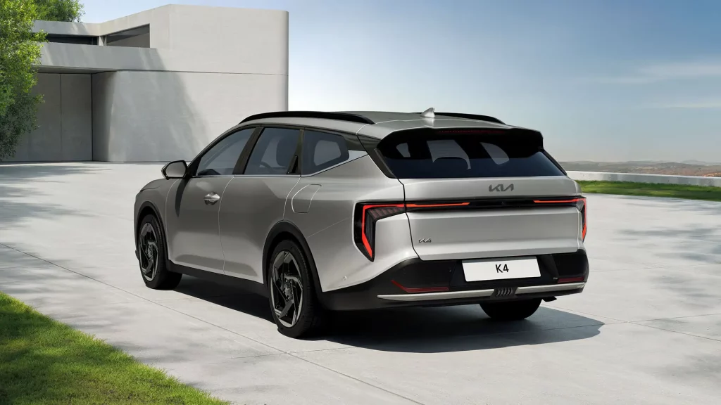 kia-k4-sportswagon-my27-exterior-34rear